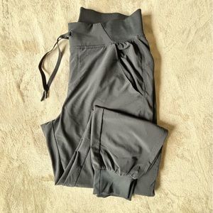 All in motion stretch cargo jogger